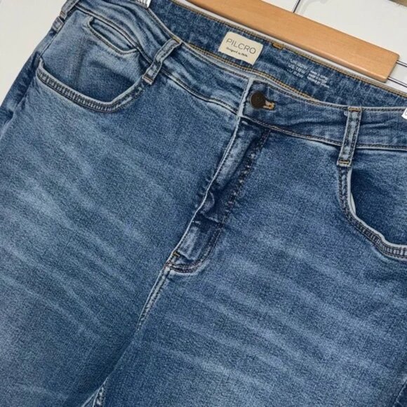 Anthropologie - Pilcro Medium Wash Button Straight Wide Leg - Raw Hem 18 W - Picture 5 of 6